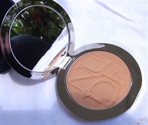 Dior Diorskin Nude Tan Nude Glow Sun Powder Review Swatches Cosmelista