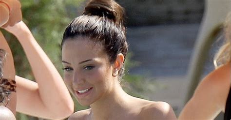 Tulisa Continues Her Party In A Black Bikini After The Drugs Arrest A Few Weeks Ago Technica