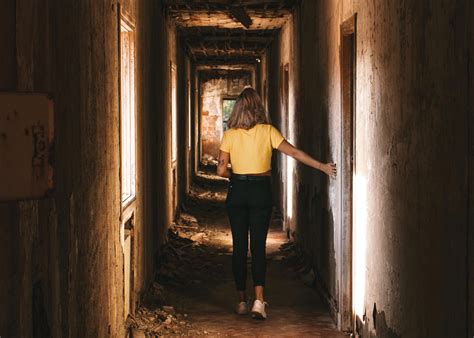 bone chilling ghost tours  singapore honeycombers