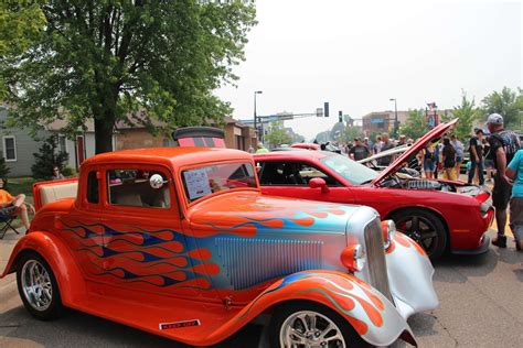 Cruise Night At Lakeville S Pan O Prog A Classic Car Extravaganza