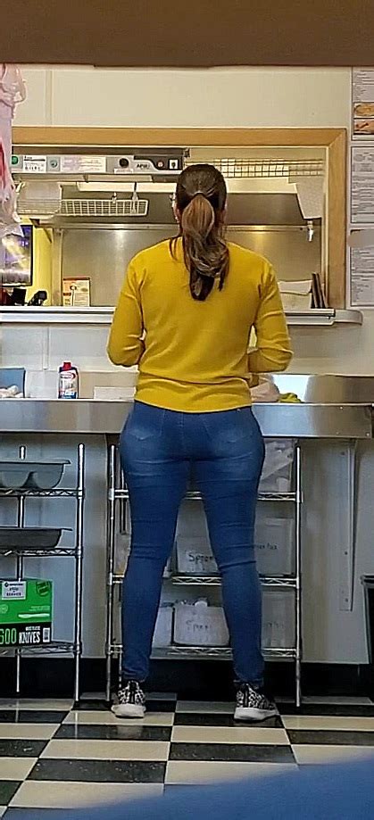 PURRFECT SLIM WAIST THICCC LATINA WAITRESS PT Tight Jeans Forum