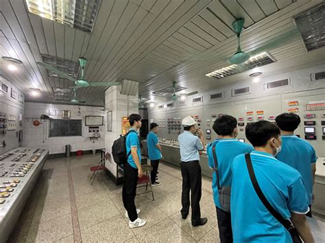 Sinh Vi N I Th C T Kh P N I L I O T O To N Ng Nh Hot Tr Ng I H C N Y Ang C L Ng