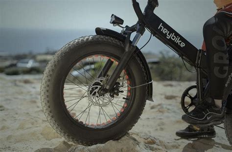 Choosing Cruiser Electric Bike for Beach Riding | Heybike