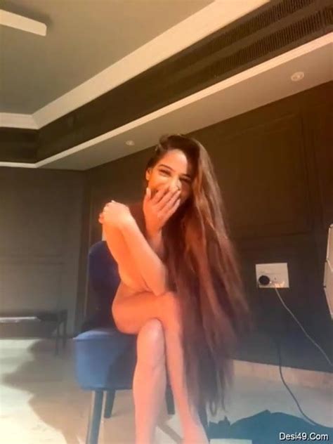 Poonam Pandey Sexy Striptease Free Indian Hd Porn