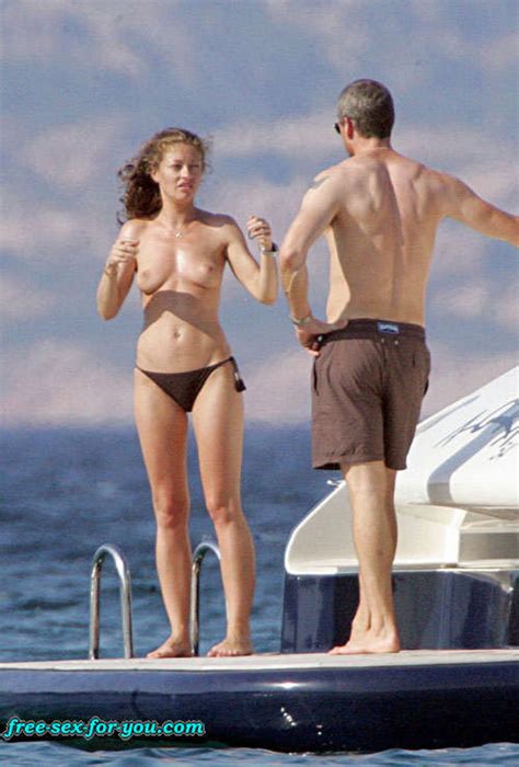 Rebecca Gayheart Showing Tits Topless On Yacht Paparazzi Pix Porn Pictures XXX Photos Sex