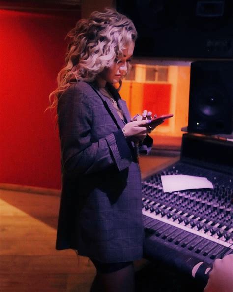 Rita Ora Showed Her Tits Without A Bra In The Recording Studio Photos The Fappening