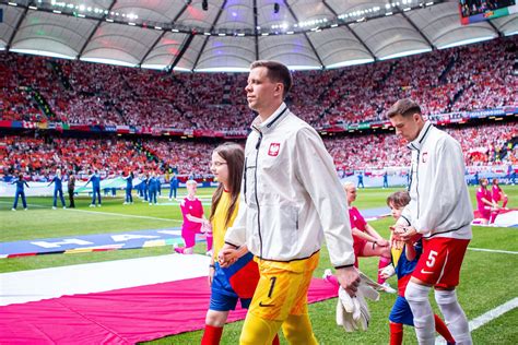 Wszystko Jasne Wtedy Wojciech Szcz Sny Podpisze Kontrakt Z Fc