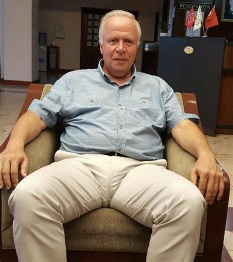 Handsome Older Men Muscle Hunks Mature Men Business Suit Old Men Gentleman Crowns