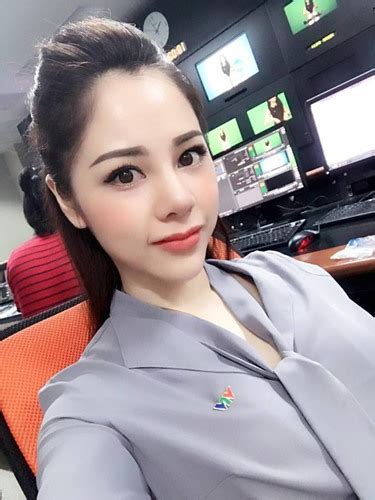 Thân hình sexy đốt mắt người nhìn của bà mẹ đơn thân hot nhất nhì VTV