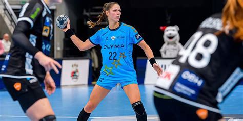 SG BBM verlängert mit Kapitänin Xenia Smits Handball Papst