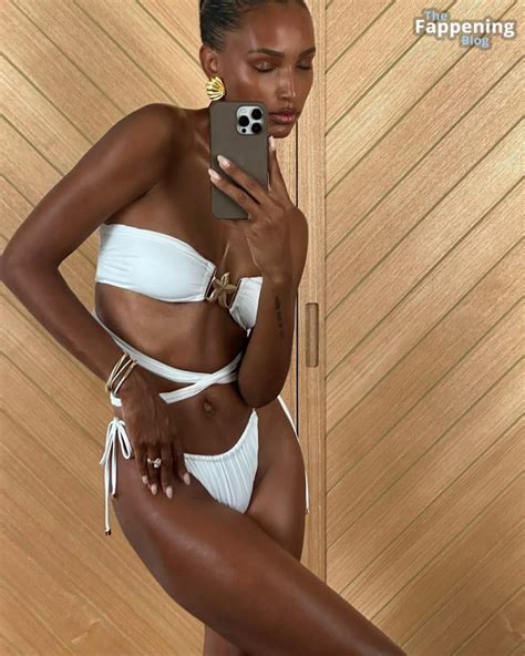 Jasmine Tookes Flaunts Her Sexy Bikini Body 6 Photos Thefappening