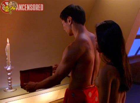 Naked Gregoriane Minot Payeur In The Hunger