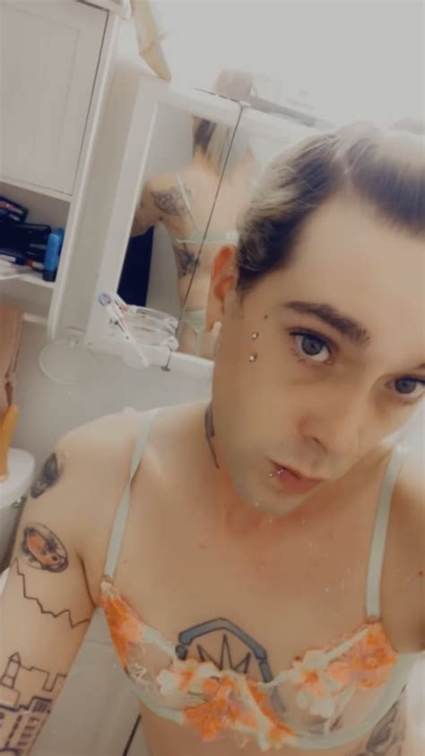 Spunky Beach Babe Pics XHamster