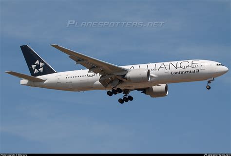 N77022 Continental Airlines Boeing 777 224ER Photo by Māuruuru ID