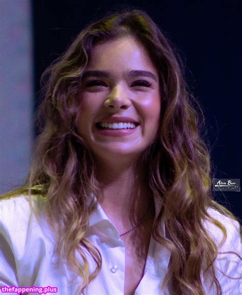 Hailee Steinfeld Haileesteinfeld Https Nude OnlyFans Photo The Fappening Plus