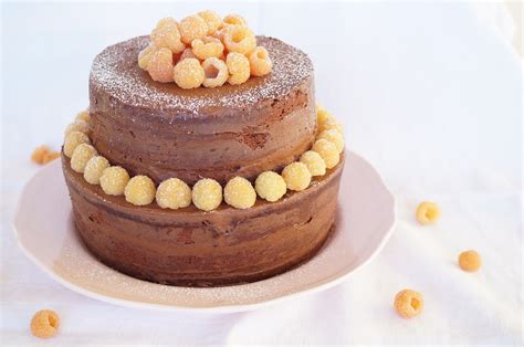 Dentes Doces Naked Cake Recheio De Ganache De Mascarpone E Chocolate Coulis De Frutos