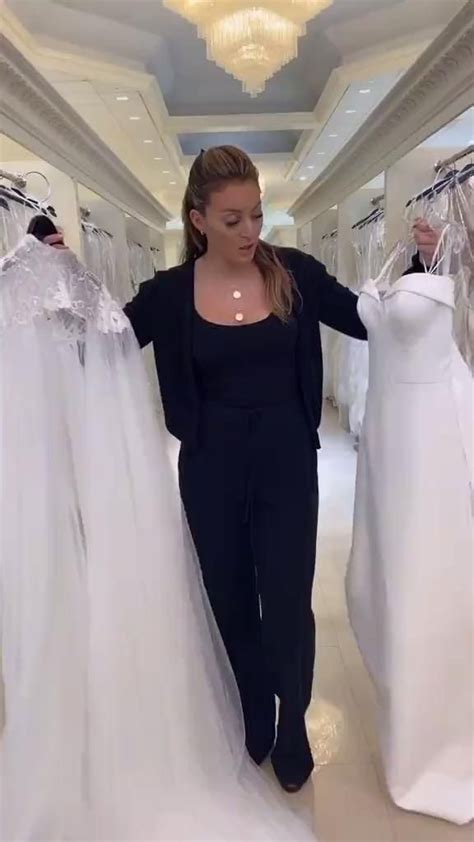 Видео Пин от пользователя Alyce B Cyr на доске Wedding dress