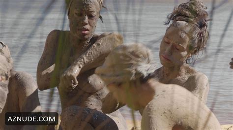 MARIANA NUNES Nude AZNude