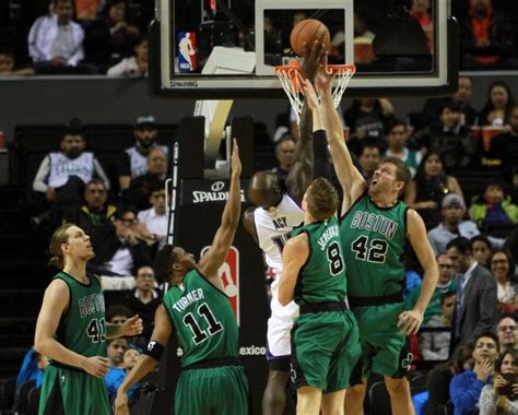 Árbitro de la NBA revela que es gay tras insultos de Rondo Grupo Milenio