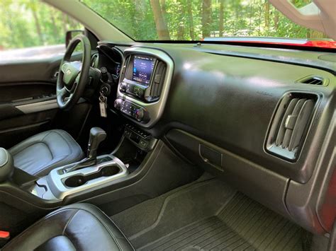 2022 Chevrolet Colorado: 141 Interior Photos | U.S. News