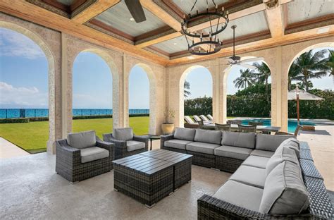 Billy Joel ditches his Long Island estate and seeks a new home in