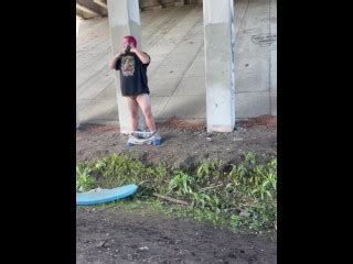 Chub 在立交桥下抽搐 Pornhub Gay