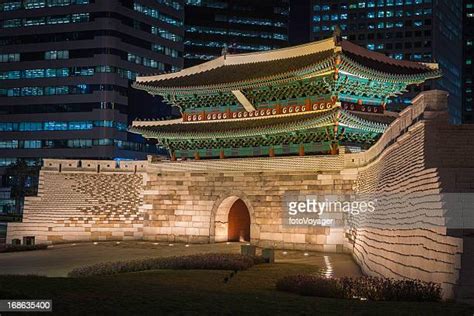 34 Night View Of Sungnyemun Gate Namdaemun Gate Stock Photos, High-Res ...