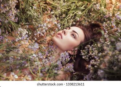 Spring Beauty Nude Beautiful Woman Portait Stock Photo Shutterstock