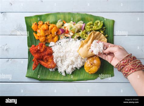 Indian Woman Eating Banana Leaf Hi Res Stock Photography And Images Alamy