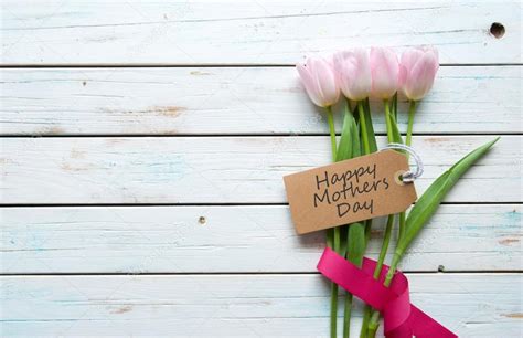 Mothers day gift flowers — Stock Photo © nupix #101120812