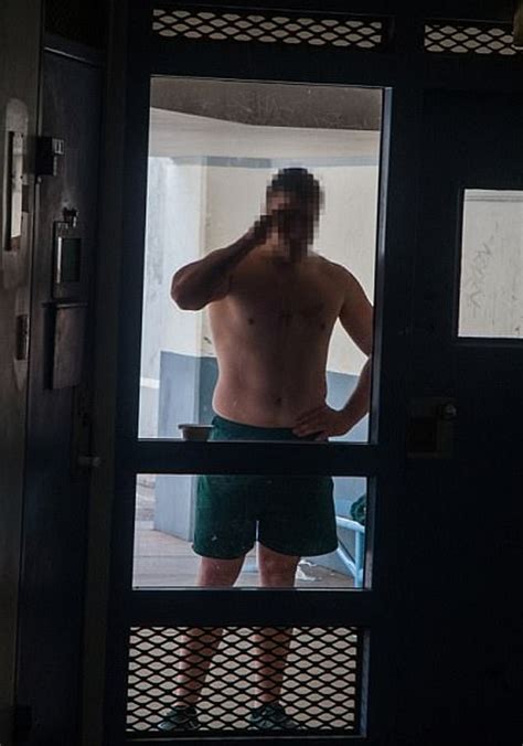 Inmate Found Naked In His Girlfriend S Cell After Scaling Two Fences In A Maximum Security