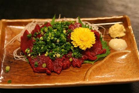 15 Raw Meat Dishes from Around the World | Raw food recipes, Meat dishes, Meet recipe