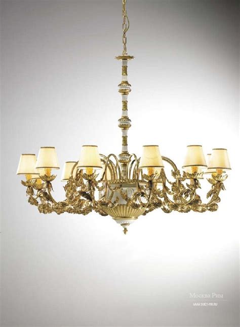 Люстра с абажуром из текстильной ткани и корпусом из позолоченного ...