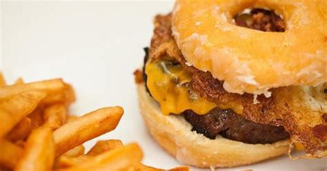 Brooklyn Burger Joint Brings Back The 'Donut Burger' - CBS New York