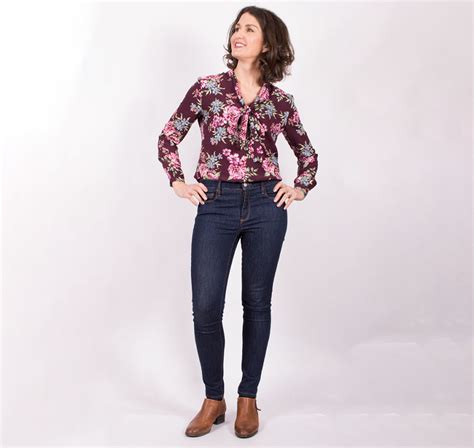 Sewing The Sew Over It Pussy Bow Blouse Sewing Tips Tutorials Projects And Events Sew