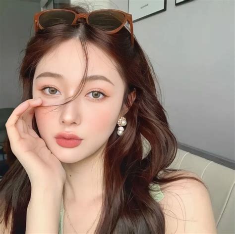 Top 8 thỏi son màu cam nude quyến rũ và sang trọng