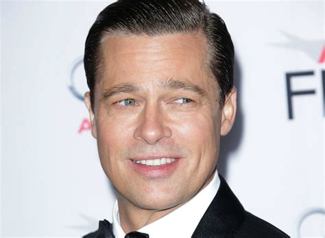 32 Super Sexy Photos Of Brad Pitt From Shirtless Hunk To Hot Dad
