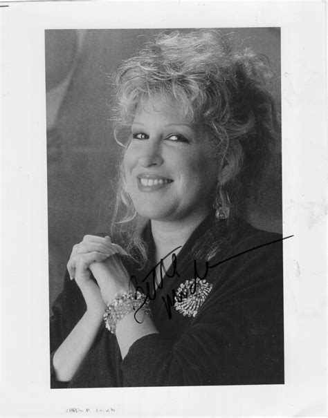 Bette Midler 8 X 10 Autographed Photograph The Divine Miss M Ebay