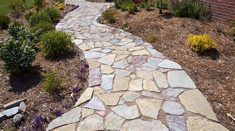 Pedras Para Caminho De Jardim - Jardim com Caminho de Pedra: Tipos e Como Fazer
