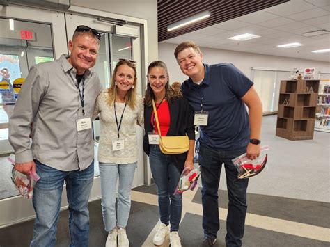 Leadership Iowa Groups Visit the Library - Algona Public Library