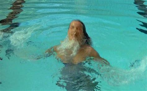 Валери Каприски nude pics Страница 2