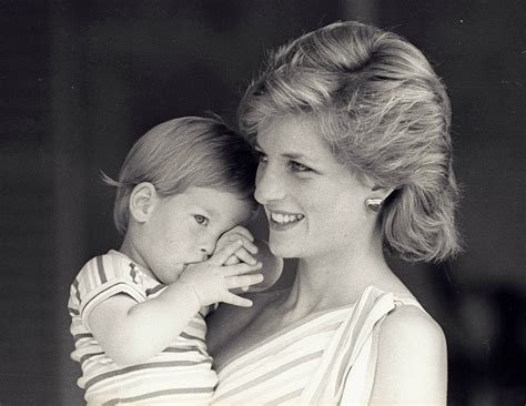 The life of Diana, Princess of Wales in 100 photographs