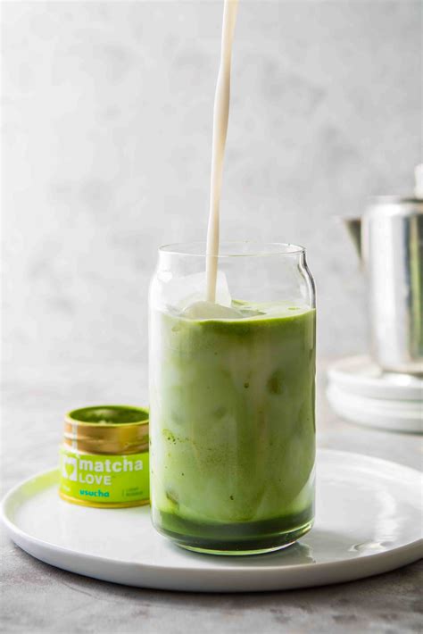 Iced Matcha Green Tea Latte Starbucks Recipe Cardamom | Deporecipe.co