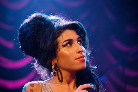 Please Don’t Let This Amy Winehouse Hologram Tour Be Real | Vanity Fair