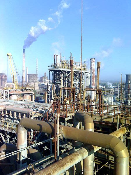 Nigeria Repositions Local Petroleum Refining With Modular Refinery