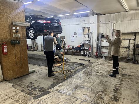 Нашлось чуть чуть время на машину сделать выхлоп чуть бурлящий ...