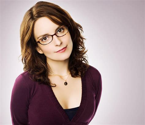 Tina Fey Schuift Aan Bij Snl Weekend Update Varagids Bnnvara