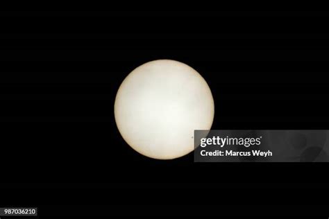 sonne   premium high res pictures getty images