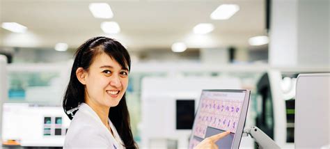 MRI Technologists: Duties, Salary, and How to Become One | Coursera