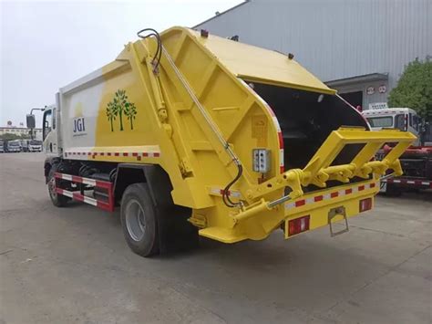 Isuzu Ce Approved Manten Naked Waxed Bulk Ship Ro Ro Small Faw Garbage Compactor Truck